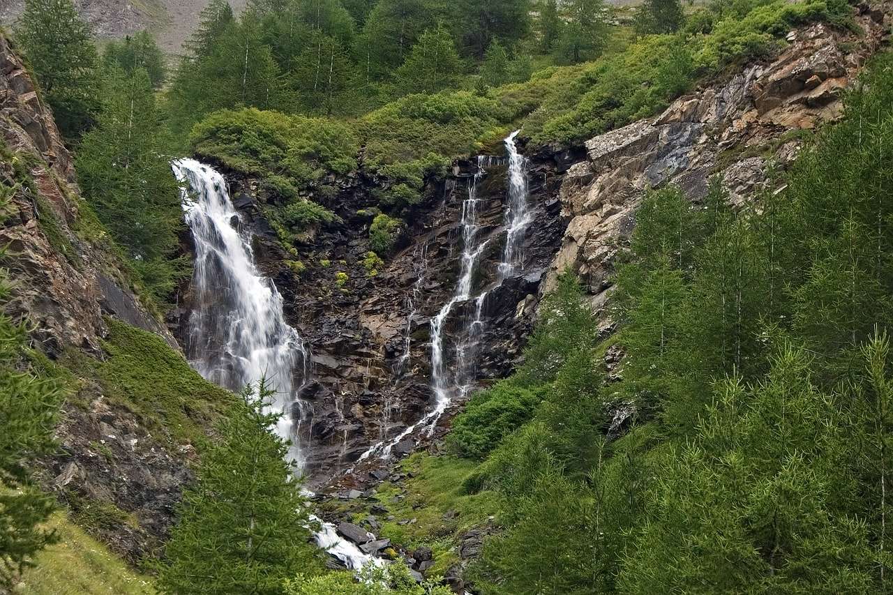 瀑布, 山, 阿尔卑斯山, 瓦莱达奥斯塔, 激流, 树木, 多岩石的, 克里夫